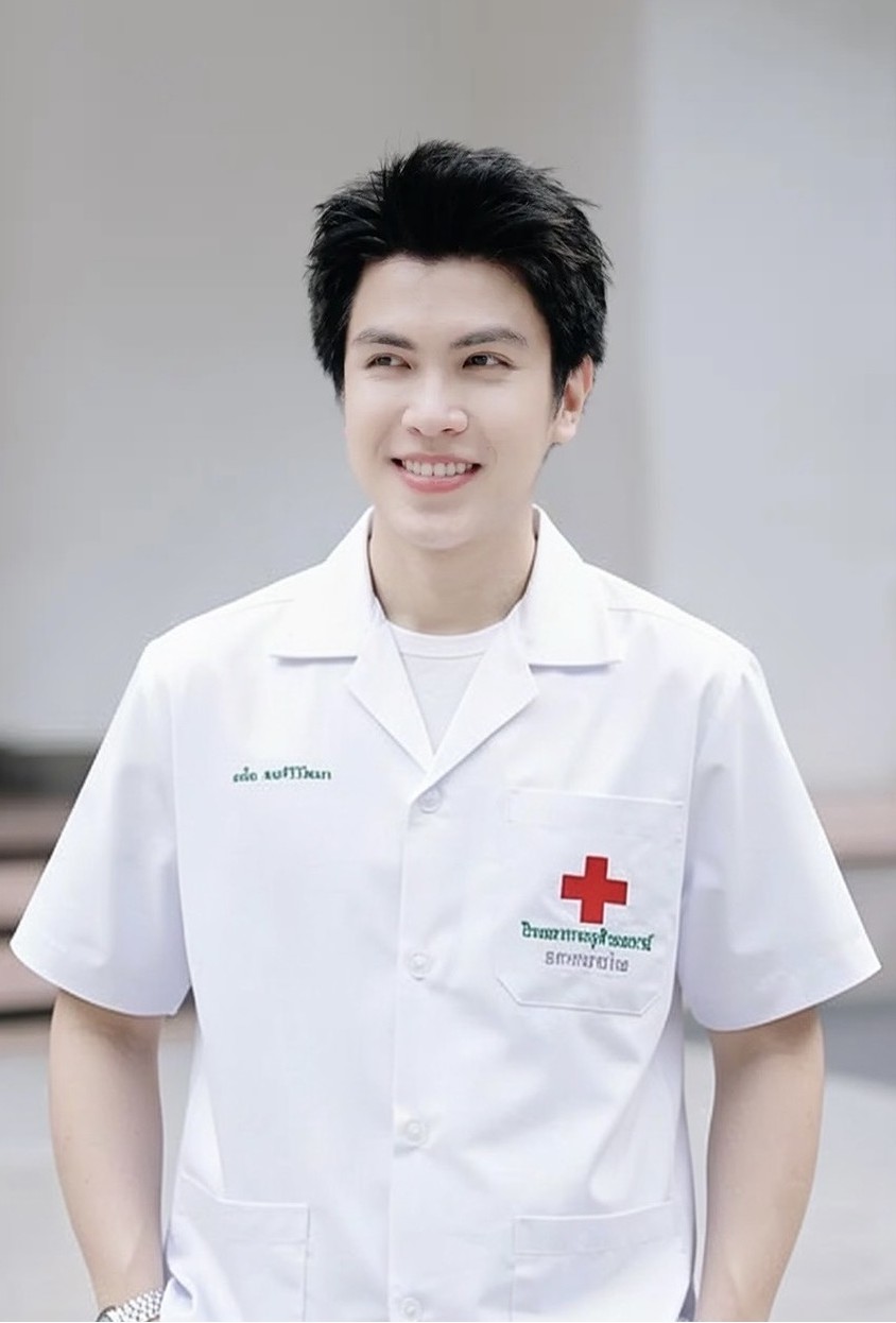 นพ.ประติมากร เพชรศิราสัณห์
